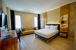 Isnova Hotel Airport