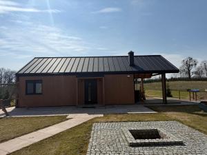 DOMEK nad ŁOWISKIEM