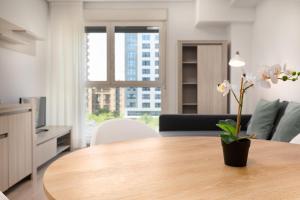 ApartUP Cortes Valencianas