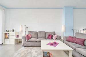 Casa Rosa Burriana Beach Nerja