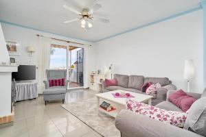 Casa Rosa Burriana Beach Nerja