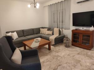 Panora House