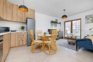 Przestronny Apartament z Miejscem Parkingowym w Katowicach by Noclegi Renters