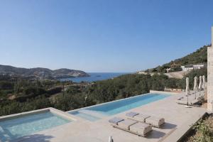 Luxurious Villa Artemis - With Private Pool