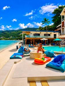 Combo Beach Hotel Samui