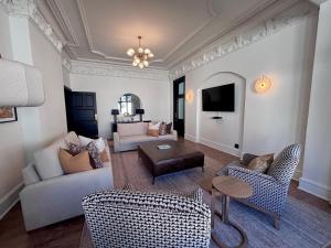 Birdwood Guest House