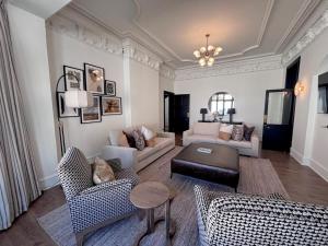 Birdwood Guest House