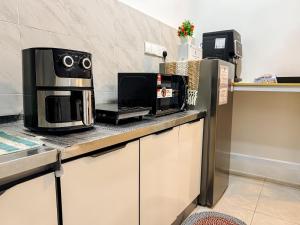 Aston Acacia Pool View 2BR for 5 Pax with Pool & Netflix WiFi