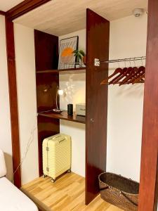 Stay in a cozy space filled with vintage charm near Skytree