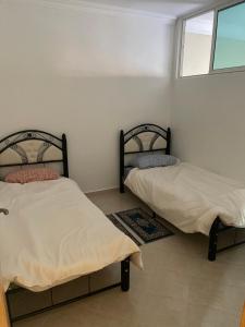 Appart piscine, parking privé, idéal aux familles