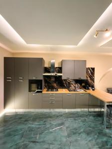 Sherasade Suite