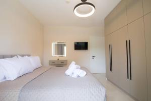 Glamour Residences 3-4 by CorfuEscapes