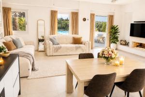 Peaceful Retreat Villa Margarita with Private pool