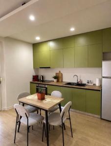 Avia Sea View Apartment