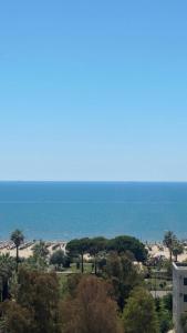 Avia Sea View Apartment