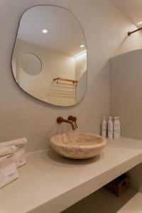 Ichos Boutique Apartments