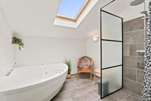 Dejligt Feriehus Med Stor Terrasse Sj506