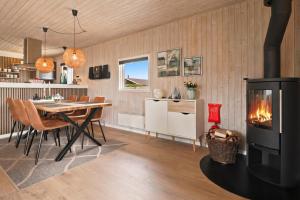 Dejligt Feriehus Med Stor Terrasse Sj506