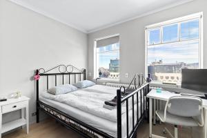 Central Penthouse with Private Eclipse Views