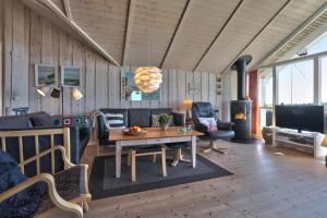 Dejligt Feriehus Med Panoramaudsigt Sj519
