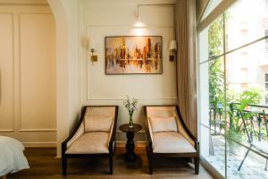 Dear Autumn House