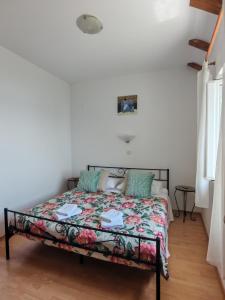 Paula Apartment - Green home by the sea