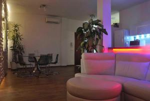 Reggio Emilia Central Design Apartment