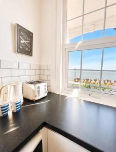 A View Of The Bay- Close to Margate - Sleeps 3