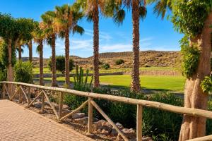 Casa Valle Golf - Valle del Este Golf, Beach & Pool with garden in Vera