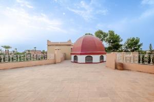 Villa with Pool and Steam Room 10 Minutes from City Center