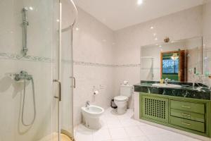 Villa with Pool and Steam Room 10 Minutes from City Center