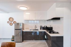 Kileleshwa Modern One & Two Bedroom Apartment, Swimming pool, gym, workspace , in Diamond Ivy Residence by Wonderiss Properties
