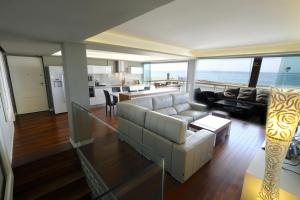 METROPOLITAN duplex