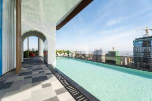 Modern Designer Apartment in BKK1 Time Square 5