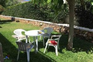 Forcat - Apartamento con jardín y piscina.