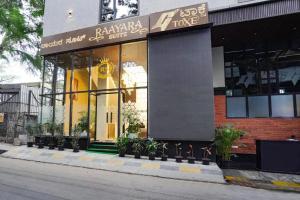 Raayara Suites
