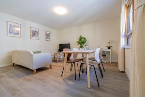 Leaf Apartment in Zurich Oerlikon