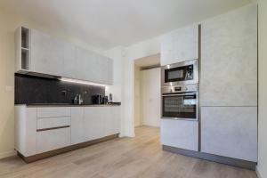 Leaf Apartment in Zurich Oerlikon