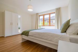 Leaf Apartment in Zurich Oerlikon