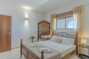 #386 Sea view, Stunning and Unobstructed