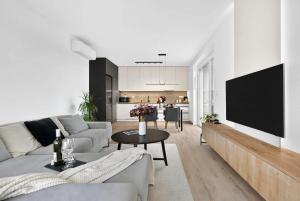 BNB Na Vyslni Apartment with Balcony and Parking