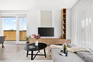 BNB Na Vyslni Apartment with Balcony and Parking