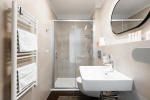 Peaceful Terraced Apartment with Free Parking by EasyBNB Premium