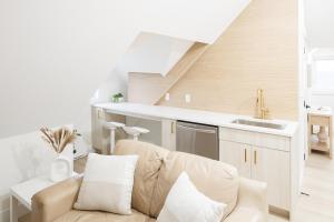 Luxury Studio Downtown with soaking tub