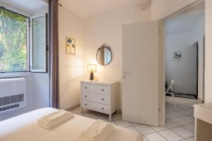 Lovely cozy Studio apartment on La Spezia most loved historic staircase In centro e a 6 minuti dalla stazione