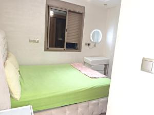 Apartement 2 chambre avec ascenseur Bayti sakane a côté de garre routière