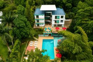 HOTEL NATIVOS