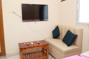 Arumugam inn