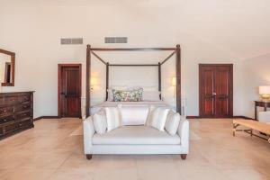 Fully Staffed Villa at La Marina-Casa de Campo