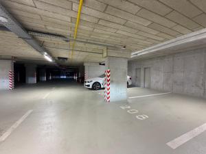 Metropolis 911 - Downtown, free parking